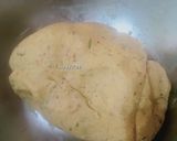 A picture of step 3 of Crispy kasoori methi masala poori.