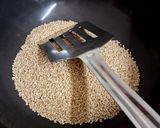A picture of step 1 of White sesame seeds Kachariyu.