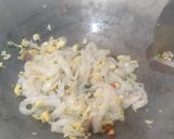 Foto langkah ke 4 dari resep Kwetiaw goreng.