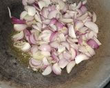 A picture of step 2 of Mutton semi gravy.