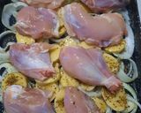 Foto del paso 4 de la receta: Pollo al horno con salsa de morrón y papas