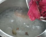 A picture of step 3 of Hibiscus flowers Tea.