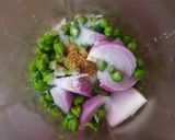 A picture of step 2 of Chholiye Parantha.