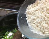 A picture of step 3 of Matar pulao.