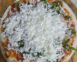વેજ ચીઝ પીઝા પરાઠા(veg cheese pizza parotha recipe in gujarati) રેસીપી સ્ટેપ3ફોટો