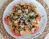 Foto del paso 6 de la receta: Ensalada de tomate, melocotón y boquerones en vinagre