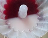 Foto langkah ke 3 dari resep Puding Buah Naga Lapis Susu.
