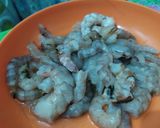 Foto langkah ke 1 dari resep Tumis Udang Campur Tempe Kacang Panjang.