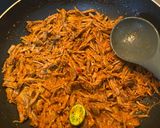 Foto langkah ke 6 dari resep Sisit Daging Sapi (daging sapi suwir pedas).