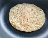 A picture of step 3 of Paratha Thin Crust Pizza.