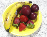 Foto del paso 1 de la receta: Licuado de frutas 😋