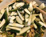 Foto del paso 5 de la receta: Chapsui de hongos shiitake con verduras