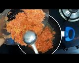 A picture of step 2 of Gajar ka halwa with coconut milk.