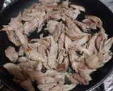 Foto del paso 3 de la receta: Pollo a la crema con hongos