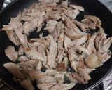 Foto del paso 3 de la receta: Pollo a la crema con hongos