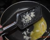 A picture of step 5 of Keto Garlic Bread with almond flour   نان سیر با آرد بادام.