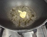 A picture of step 1 of Spicy Prawn Pasta.