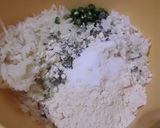 A picture of step 1 of Cauliflower kofta curry.