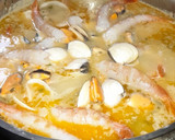 Foto del paso 8 de la receta: Merluza a la marinera