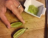 Une image de l'étape 4 de Rillette de bar au citron caviar.