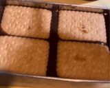 Foto langkah ke 4 dari resep Puding Coklat lapis Biskuit.