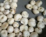 A picture of step 3 of Makhana Boondi Raita.