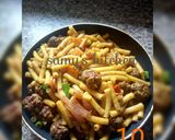 A picture of step 10 of Macaroni in beef.