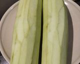 A picture of step 1 of Steamed Spicy Eggplant.