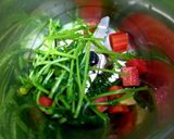 लेमन कोरीअंडर सूप (lemon coriander soup recipe in marathi) रेसिपी स्टेप 2 फोटो 