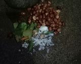 Foto langkah ke 1 dari resep Lotek (Pecel Ulek Riau).