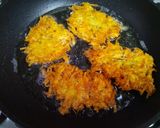 Foto del paso 3 de la receta: Tortitas de patatas