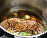 Foto del paso 4 de la receta: Solomillo de cerdo en salsa con su guarnición de zanahoria, manzana asada y cebolla caramelizada