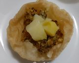 A picture of step 2 of Raj Kachori.