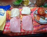 Foto del paso 1 de la receta: Sándwich DE PAN INTEGRAL CON JAMÓN, RÚCULA, TOMATE Y ACEITUNAS 🥳🤪🥳🤪🥳🤪💚💚💚💚😛😃🥳💪💪💪💫💋💫💫💫💋💋💋🙏