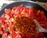 A picture of step 2 of Pizza souce.