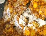 A picture of step 4 of Samosa Modak.