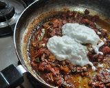 A picture of step 7 of Restaurant style bhindi masala.
