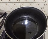 A picture of step 3 of ખાંડવી.