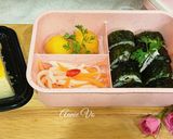 Hình bước làm 3 của món Hộp cơm cuộn với thịt ba rọi nướng mè