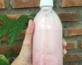 Foto langkah ke 4 dari resep 9. Strawberry Milk.