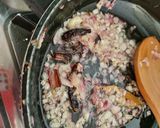 A picture of step 2 of Cashew matar masala.
