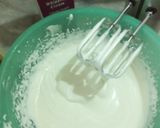 A picture of step 3 of Basic vanilla sponge.