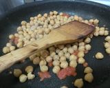 Foto del paso 4 de la receta Arroz al horno valenciano con pasas