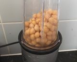 A picture of step 5 of Spicy Chick peas gravy.