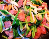 A picture of step 2 of Stir-Fried Mixed Phở.