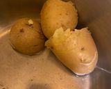 Foto del paso 1 de la receta: Papitas redondas crujientes (como duquesas)