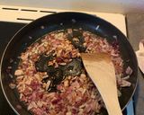 A picture of step 1 of Scrambles fried eggs.