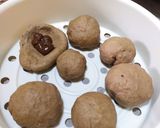 Foto langkah ke 4 dari resep Roti Sobek Kukus Isi Coklat.