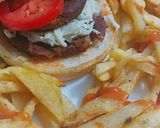 A picture of step 3 of Shami kabab burger.