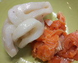 Foto del paso 2 de la receta: Cazuela de fideos con salmón